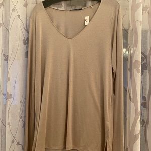 Tahari silky long sleeved V-neck tee shirt